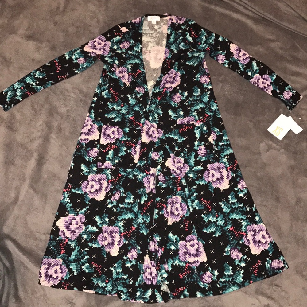 ❌❌SOLD❌❌ Digital Rose Lularoe Sarah Cardigan